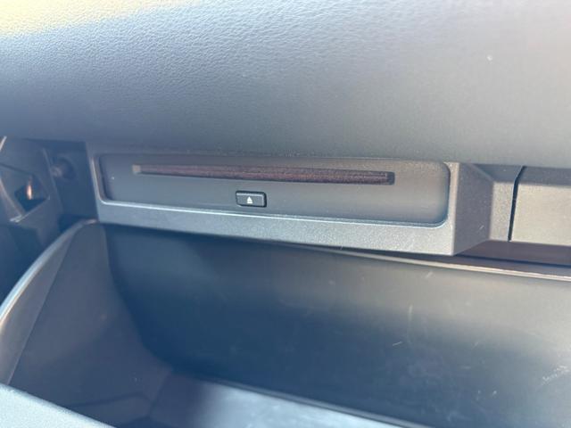 ヴォクシー Ｓ－Ｇ　後席フリップダウンモニター・両側パワースライドドア（10枚目）