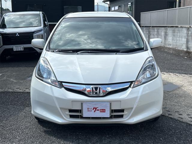 フィット X ナビ TV バックカメラ オートクルーズコントロール アルミホイール オートライト スマートキー 電動格納ミラー シートヒーター CVT 盗難防止システム 衝突安全ボディ ABS CD DVD再生(12枚目)