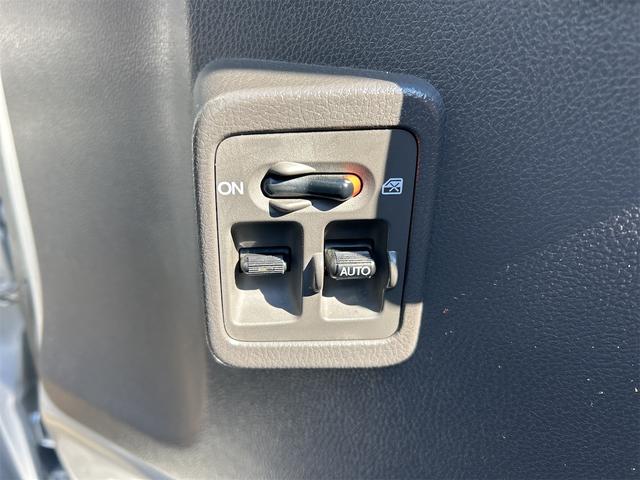 お車の知識がなくても大丈夫です!皆様のご来店をスタッフ一同、心よりお待ちしております。