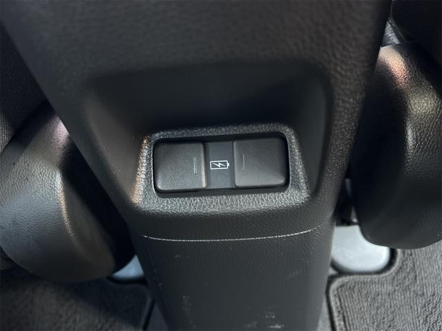 フィット e:HEVホーム ナビ TV ドライブレコーダー ETC バックカメラ クリアランスソナー オートクルーズコントロール レーンアシスト 衝突被害軽減システム オートライト LEDヘッドランプ スマートキー(40枚目)