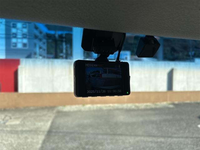 Ｎ－ＢＯＸ Ｇ・Ｌパッケージ　ドライブレコーダー　ＥＴＣ　両側スライド・片側電動　ナビ　ＴＶ　オートライト　スマートキー　アイドリングストップ　電動格納ミラー　ベンチシート　ＣＶＴ　盗難防止システム　ＡＢＳ　ＥＳＣ　ＣＤ（6枚目）