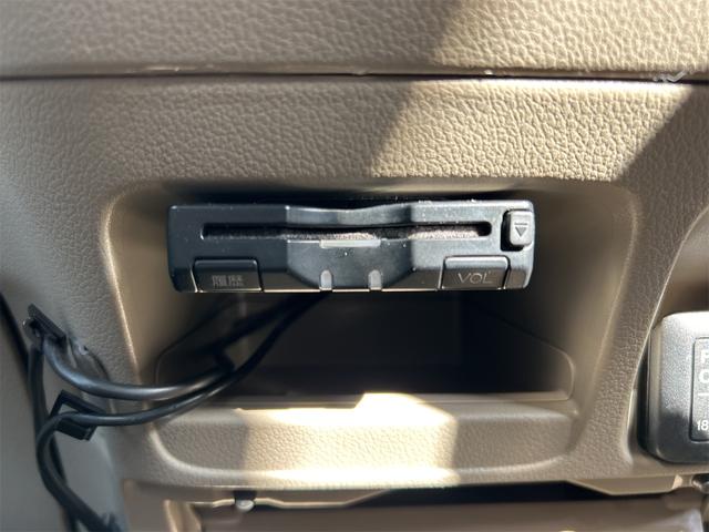 Ｎ－ＢＯＸ Ｇ・Ｌパッケージ　ドライブレコーダー　ＥＴＣ　両側スライド・片側電動　ナビ　ＴＶ　オートライト　スマートキー　アイドリングストップ　電動格納ミラー　ベンチシート　ＣＶＴ　盗難防止システム　ＡＢＳ　ＥＳＣ　ＣＤ（7枚目）