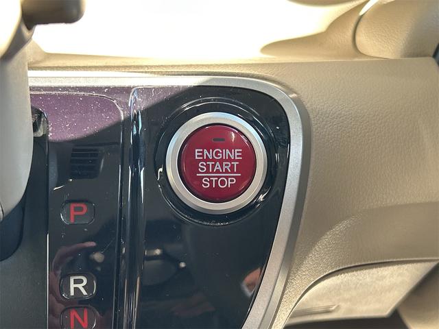 Ｎ－ＢＯＸ Ｇ・Ｌパッケージ　ドライブレコーダー　ＥＴＣ　両側スライド・片側電動　ナビ　ＴＶ　オートライト　スマートキー　アイドリングストップ　電動格納ミラー　ベンチシート　ＣＶＴ　盗難防止システム　ＡＢＳ　ＥＳＣ　ＣＤ（8枚目）