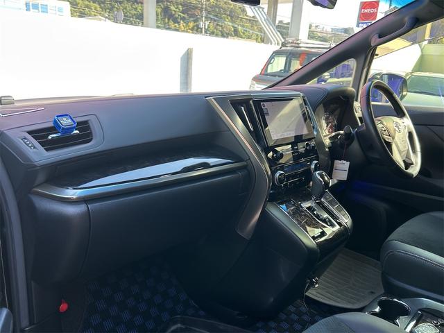 アルファード ２．５Ｓ　タイプゴールドＩＩ　ドライブレコーダー　バックカメラ　ナビ　クリアランスソナー　オートクルーズコントロール　レーンアシスト　衝突被害軽減システム　両側電動スライドドア　オートマチックハイビーム　オートライト（37枚目）