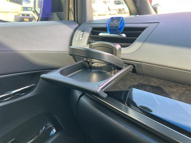 アルファード ２．５Ｓ　タイプゴールドＩＩ　ドライブレコーダー　バックカメラ　ナビ　クリアランスソナー　オートクルーズコントロール　レーンアシスト　衝突被害軽減システム　両側電動スライドドア　オートマチックハイビーム　オートライト（53枚目）