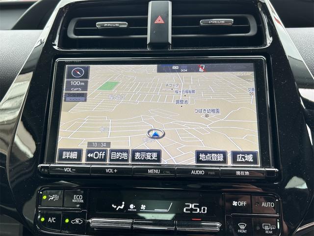 プリウス ＳセーフティプラスＩＩ　クリアランスソナー　レーンアシスト　オートクルーズコントロール　衝突被害軽減システム　全周囲カメラ　ナビ　ＴＶ　アルミホイール　オートマチックハイビーム　オートライト　ＬＥＤヘッドランプ　ＣＶＴ（4枚目）