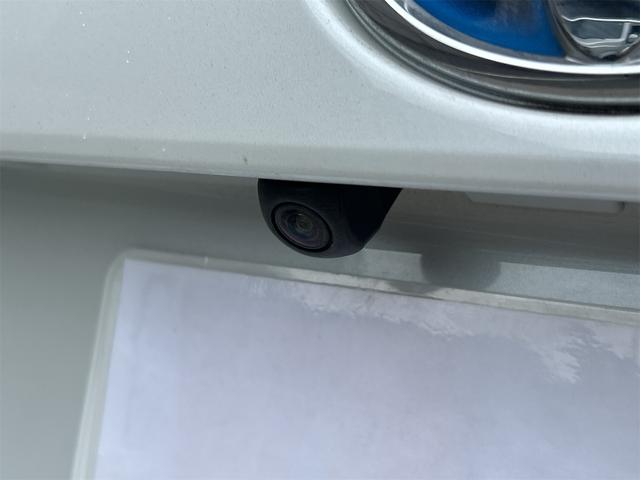 プリウス ＳセーフティプラスＩＩ　クリアランスソナー　レーンアシスト　オートクルーズコントロール　衝突被害軽減システム　全周囲カメラ　ナビ　ＴＶ　アルミホイール　オートマチックハイビーム　オートライト　ＬＥＤヘッドランプ　ＣＶＴ（18枚目）