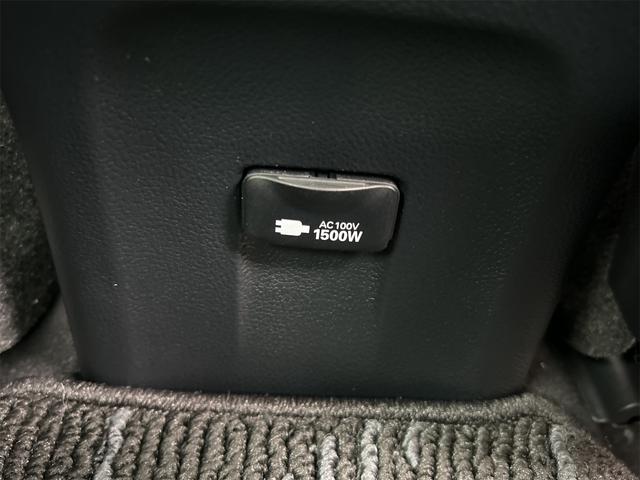 プリウス ＳセーフティプラスＩＩ　クリアランスソナー　レーンアシスト　オートクルーズコントロール　衝突被害軽減システム　全周囲カメラ　ナビ　ＴＶ　アルミホイール　オートマチックハイビーム　オートライト　ＬＥＤヘッドランプ　ＣＶＴ（41枚目）