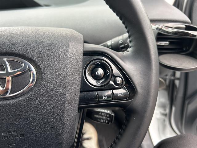 プリウス ＳセーフティプラスＩＩ　クリアランスソナー　レーンアシスト　オートクルーズコントロール　衝突被害軽減システム　全周囲カメラ　ナビ　ＴＶ　アルミホイール　オートマチックハイビーム　オートライト　ＬＥＤヘッドランプ　ＣＶＴ（54枚目）