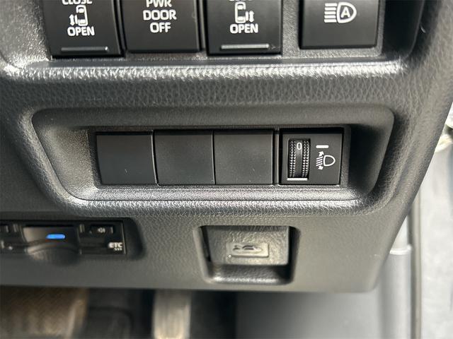 シエンタ ハイブリッドＧ　ＥＴＣ　全周囲カメラ　オートクルーズコントロール　レーンアシスト　衝突被害軽減システム　両側電動スライドドア　オートマチックハイビーム　オートライト　ＬＥＤヘッドランプ　スマートキー（11枚目）