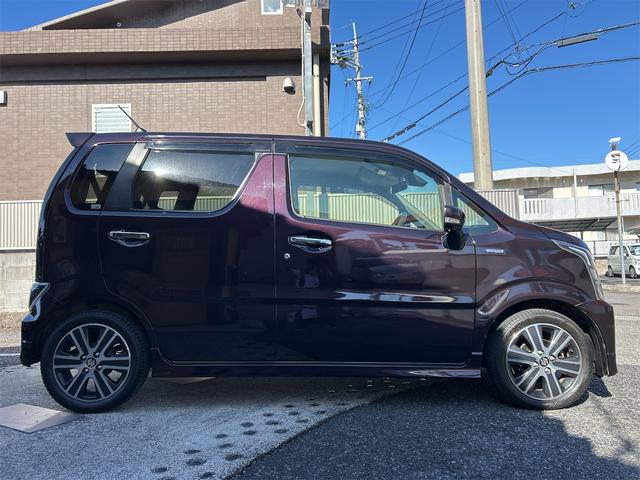 ワゴンＲスティングレー ハイブリッドＴ　ＥＴＣ　全周囲カメラ　ナビ　ＴＶ　オートクルーズコントロール　レーンアシスト　衝突被害軽減システム　オートライト　ＬＥＤヘッドランプ　スマートキー　アイドリングストップ　電動格納ミラー　シートヒーター（15枚目）