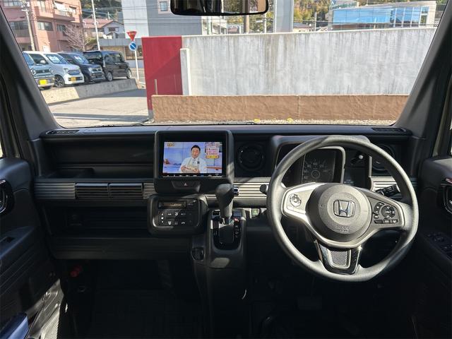 Ｎ－ＶＡＮ＋スタイル ファン・ターボ　バックカメラ　両側スライドドア　ナビ　ＴＶ　オートクルーズコントロール　レーンアシスト　衝突被害軽減システム　オートライト　スマートキー　アイドリングストップ　電動格納ミラー　ＣＶＴ　ＥＳＣ　ＣＤ（2枚目）