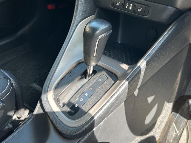 ヤリス ハイブリッドZ ドライブレコーダー バックカメラ ナビ TV クリアランスソナー オートクルーズコントロール レーンアシスト 衝突被害軽減システム アルミホイール オートマチックハイビーム オートライト(11枚目)