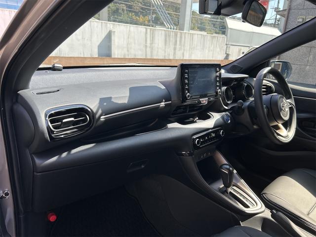 ヤリス ハイブリッドZ ドライブレコーダー バックカメラ ナビ TV クリアランスソナー オートクルーズコントロール レーンアシスト 衝突被害軽減システム アルミホイール オートマチックハイビーム オートライト(31枚目)