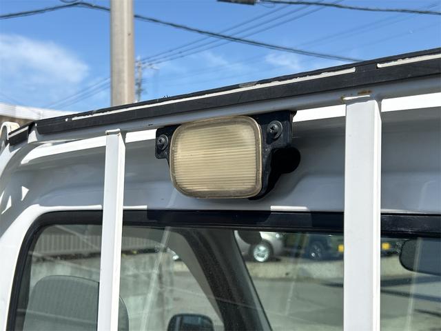 アクティトラック 　４ＷＤ　ＭＴ　エアコン　運転席エアバッグ　ＣＤ（33枚目）