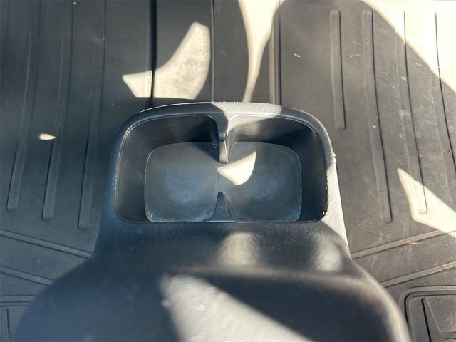 アクティトラック 　４ＷＤ　ＭＴ　エアコン　運転席エアバッグ　ＣＤ（41枚目）