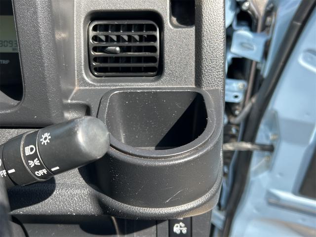 ピクシストラック 　ＡＴ　衝突被害軽減システム　ＥＳＣ　エアコン　パワーウィンドウ　運転席エアバッグ　助手席エアバッグ　ＣＤ　ＵＳＢ　ミュージックプレイヤー接続可（49枚目）