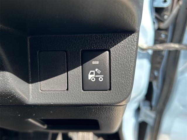 ピクシストラック 　ＡＴ　衝突被害軽減システム　ＥＳＣ　エアコン　パワーウィンドウ　運転席エアバッグ　助手席エアバッグ　ＣＤ　ＵＳＢ　ミュージックプレイヤー接続可（50枚目）