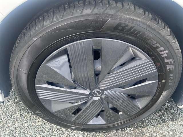 ノート Ｘ　衝突被害軽減ブレーキ　レーンアシスト　純正９インチナビＴＶ　ドライブレコーダー　ＥＴＣ　バックカメラ　スマートキー　プッシュスタート　Ｂｌｕｅｔｏｏｔｈ　ミュージックプレーヤー接続可（15枚目）