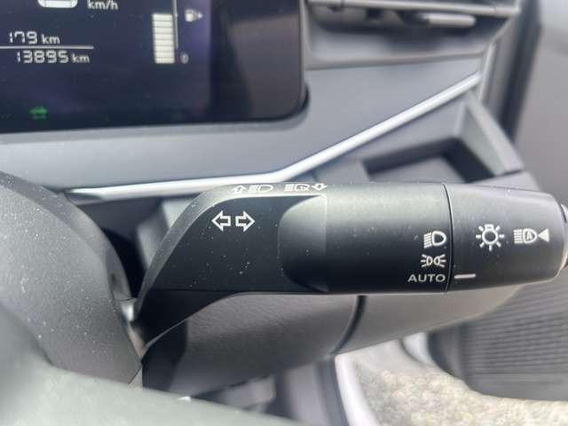 ノート Ｘ　衝突被害軽減ブレーキ　レーンアシスト　純正９インチナビＴＶ　ドライブレコーダー　ＥＴＣ　バックカメラ　スマートキー　プッシュスタート　Ｂｌｕｅｔｏｏｔｈ　ミュージックプレーヤー接続可（23枚目）