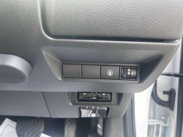 ノート Ｘ　衝突被害軽減ブレーキ　レーンアシスト　純正９インチナビＴＶ　ドライブレコーダー　ＥＴＣ　バックカメラ　スマートキー　プッシュスタート　Ｂｌｕｅｔｏｏｔｈ　ミュージックプレーヤー接続可（29枚目）