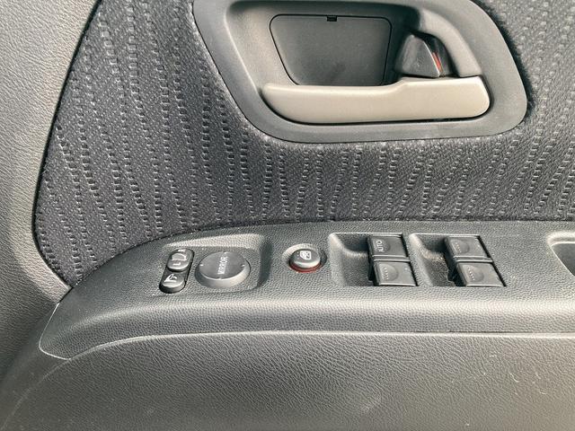 ゼストスパーク W 純正ナビ 地デジ DVD再生 バックカメラ ETC HIDヘッドライト フォグ スマートキー オートエアコン 純正アルミホイール プライバシーガラス セキュリティアラーム フロアマット サイドバイザー(28枚目)