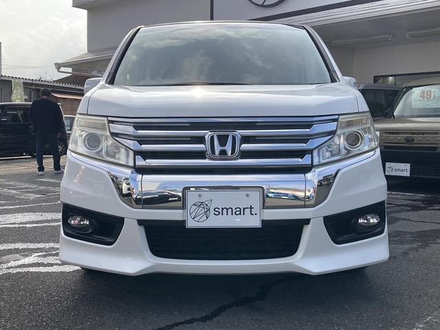 ステップワゴンスパーダ Ｚ　両側パワースライドドア　純正９インチナビ　フルセグ　ＤＶＤ再生バックカメラ　ＥＴＣ　前後ドライブレコーダー　ＨＩＤヘッドライト　フォグ　スマートキー　横滑防止　パドルシフト　プライバシーガラス（4枚目）