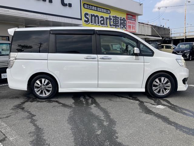 ステップワゴンスパーダ Ｚ　両側パワースライドドア　純正９インチナビ　フルセグ　ＤＶＤ再生バックカメラ　ＥＴＣ　前後ドライブレコーダー　ＨＩＤヘッドライト　フォグ　スマートキー　横滑防止　パドルシフト　プライバシーガラス（7枚目）