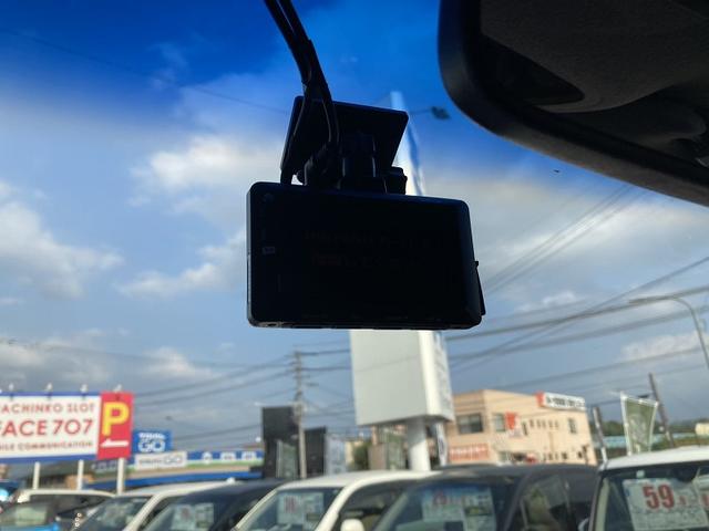 ステップワゴンスパーダ Ｚ　両側パワースライドドア　純正９インチナビ　フルセグ　ＤＶＤ再生バックカメラ　ＥＴＣ　前後ドライブレコーダー　ＨＩＤヘッドライト　フォグ　スマートキー　横滑防止　パドルシフト　プライバシーガラス（22枚目）