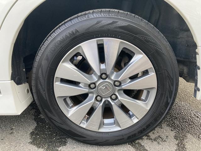 ステップワゴンスパーダ Ｚ　両側パワースライドドア　純正９インチナビ　フルセグ　ＤＶＤ再生バックカメラ　ＥＴＣ　前後ドライブレコーダー　ＨＩＤヘッドライト　フォグ　スマートキー　横滑防止　パドルシフト　プライバシーガラス（35枚目）