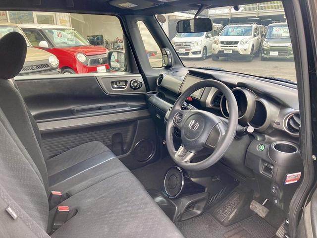 Ｎ－ＢＯＸスラッシュ Ｇ・Ｌパッケージ　純正ナビ　フルセグ　ＤＶＤ再生　Ｂｌｕｅｔｏｏｔｈ　バックカメラ　スマートキー　プッシュスタート　電子パーキング　社外ＬＥＤヘッドライト　ＥＴＣ　横滑防止　ヘッドライトレベライザー　純正アルミ（12枚目）