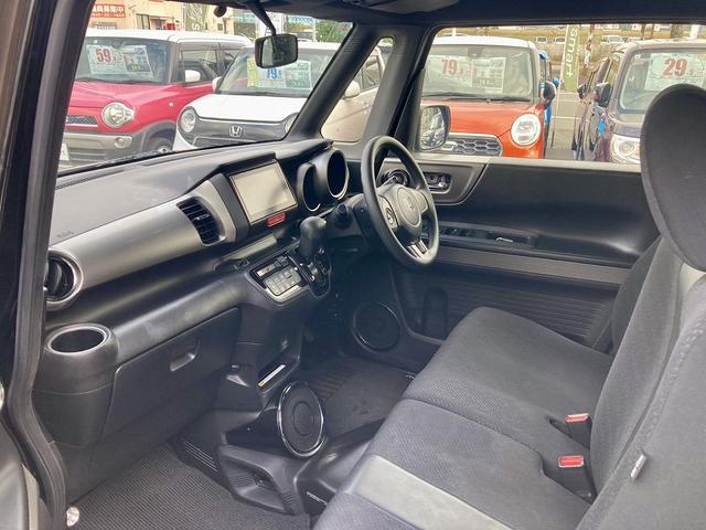 Ｎ－ＢＯＸスラッシュ Ｇ・Ｌパッケージ　純正ナビ　フルセグ　ＤＶＤ再生　Ｂｌｕｅｔｏｏｔｈ　バックカメラ　スマートキー　プッシュスタート　電子パーキング　社外ＬＥＤヘッドライト　ＥＴＣ　横滑防止　ヘッドライトレベライザー　純正アルミ（13枚目）