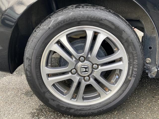 Ｎ－ＢＯＸスラッシュ Ｇ・Ｌパッケージ　純正ナビ　フルセグ　ＤＶＤ再生　Ｂｌｕｅｔｏｏｔｈ　バックカメラ　スマートキー　プッシュスタート　電子パーキング　社外ＬＥＤヘッドライト　ＥＴＣ　横滑防止　ヘッドライトレベライザー　純正アルミ（32枚目）