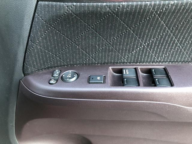 N-ONE プレミアム SSパッケージ 衝突軽減 純正ナビ フルセグ DVD再生 Bluetooth バックカメラ ETC HIDヘッドライト オートライト フォグ シートヒーター 横滑防止 プライバシーガラス セキュリティ マットバイザー(26枚目)