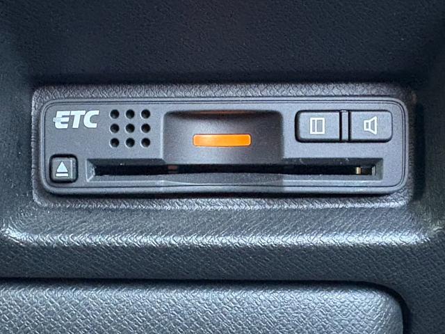 ステップワゴンスパーダ 　後期　９型ナビ　フルセグ／ＢＴ　両側電スラ　Ｂカメラ　ＥＴＣ　社外１８ＡＷ　Ｐシフト　クルコン　ステリモＨＩＤライト　Ａライト　フォグ　Ａストップ　スマートキー　Ｐガラス　シートリフター　ＴＲＣ（36枚目）