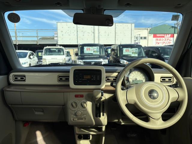 アルトラパン Ｓ　レーダーブレーキサポート　エネチャージ　エコクール　シートヒーター　スマートキー　プッシュスタート　横滑り防止　アイドリングストップ　Ｐガラス　セキュリティアラーム　フロアマット　バニティミラー（11枚目）