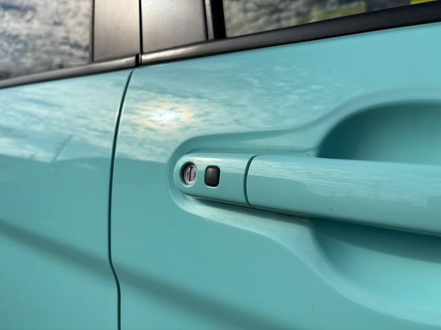 アルトラパン Ｓ　レーダーブレーキサポート　エネチャージ　エコクール　シートヒーター　スマートキー　プッシュスタート　横滑り防止　アイドリングストップ　Ｐガラス　セキュリティアラーム　フロアマット　バニティミラー（31枚目）