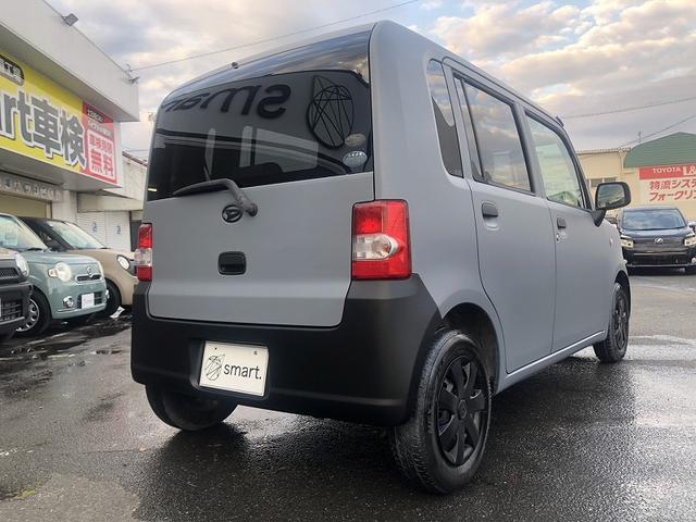 ムーヴコンテ Ｌ　艶消し全塗装　キーレス　純正ＣＤオーディオ　ヘッドライトレベライザー　アクセサリーソケット　プライバシーガラス　セキュリティアラーム　リアワイパー　ベンチシート　アームレスト　ＷＳＲＳエアバック（10枚目）