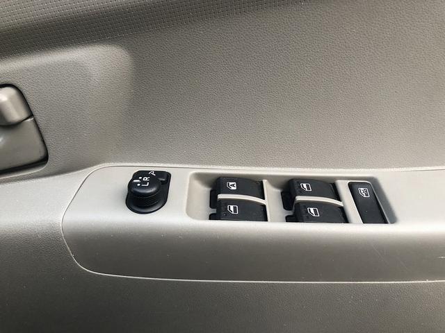 ムーヴコンテ Ｌ　艶消し全塗装　キーレス　純正ＣＤオーディオ　ヘッドライトレベライザー　アクセサリーソケット　プライバシーガラス　セキュリティアラーム　リアワイパー　ベンチシート　アームレスト　ＷＳＲＳエアバック（22枚目）