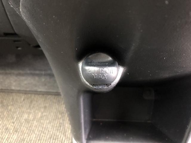 ミラココア ココアＸ　艶消し全塗装　スマートキー　純正ＣＤオーディオ　フォグランプ　ヘッドライトレベライザー　アクセサリーソケット　バニティミラー　アームレスト　プライバシーガラス　セキュリティアラーム　チルトステアリング（20枚目）