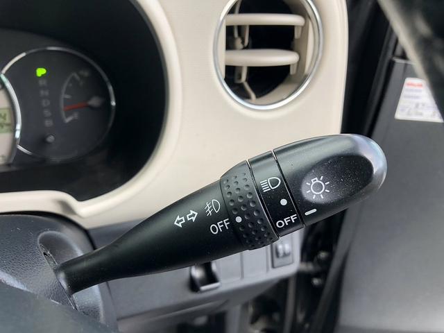 ミラココア ココアＸ　艶消し全塗装　スマートキー　純正ＣＤオーディオ　フォグランプ　ヘッドライトレベライザー　アクセサリーソケット　バニティミラー　アームレスト　プライバシーガラス　セキュリティアラーム　チルトステアリング（22枚目）