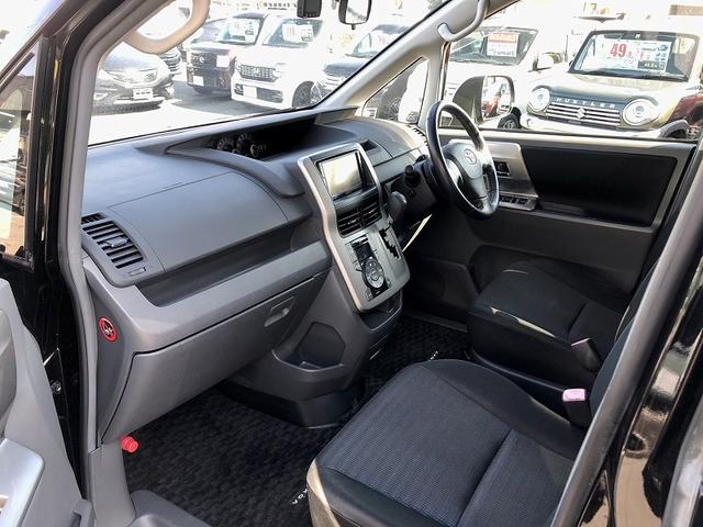 ヴォクシー ＺＳ　煌ＩＩ　両側電動スライドドア　純正ナビ　純正フリップダウンモニター　パドルシフト　ビルトインＥＴＣ　ドライブレコーダー　スマートキー　プッシュスタート　ＨＩＤヘッドライト　フォグランプ　プライバシーガラス（13枚目）