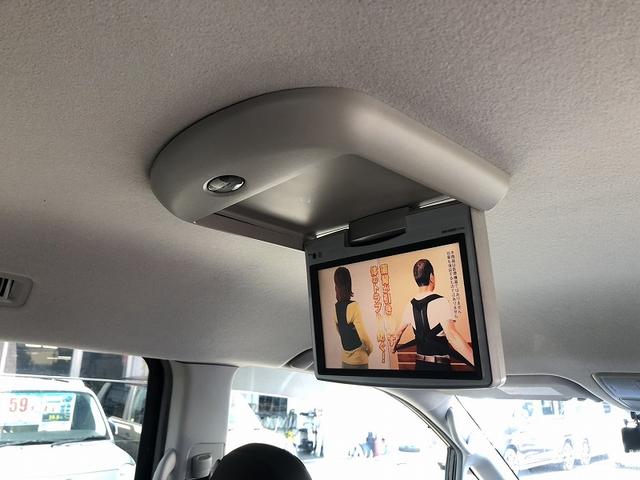 ヴォクシー ＺＳ　煌ＩＩ　両側電動スライドドア　純正ナビ　純正フリップダウンモニター　パドルシフト　ビルトインＥＴＣ　ドライブレコーダー　スマートキー　プッシュスタート　ＨＩＤヘッドライト　フォグランプ　プライバシーガラス（18枚目）