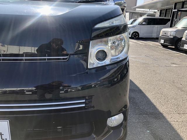 ヴォクシー ＺＳ　煌ＩＩ　両側電動スライドドア　純正ナビ　純正フリップダウンモニター　パドルシフト　ビルトインＥＴＣ　ドライブレコーダー　スマートキー　プッシュスタート　ＨＩＤヘッドライト　フォグランプ　プライバシーガラス（39枚目）