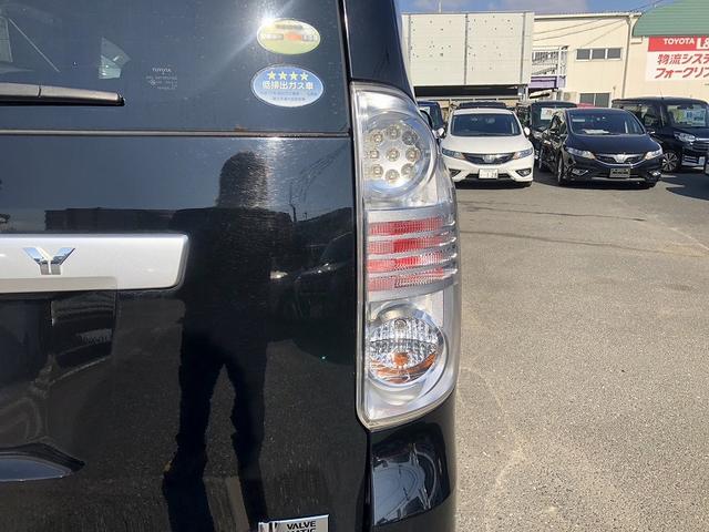 ヴォクシー ＺＳ　煌ＩＩ　両側電動スライドドア　純正ナビ　純正フリップダウンモニター　パドルシフト　ビルトインＥＴＣ　ドライブレコーダー　スマートキー　プッシュスタート　ＨＩＤヘッドライト　フォグランプ　プライバシーガラス（41枚目）