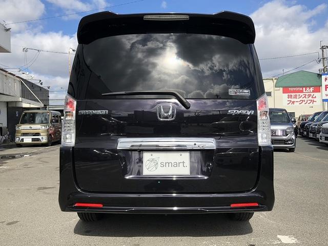 ステップワゴンスパーダ Ｓ　両側電動スライドドア　純正ナビ　フルセグ　ＤＶＤ再生　ビルトインＥＴＣ　フリップダウンモニター　スマートキー　ドライブレコーダー　パドルシフト　ＨＩＤヘッドライト　フォグランプ　純正アルミ（9枚目）