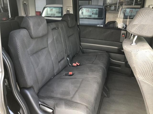 ステップワゴンスパーダ Ｓ　両側電動スライドドア　純正ナビ　フルセグ　ＤＶＤ再生　ビルトインＥＴＣ　フリップダウンモニター　スマートキー　ドライブレコーダー　パドルシフト　ＨＩＤヘッドライト　フォグランプ　純正アルミ（14枚目）