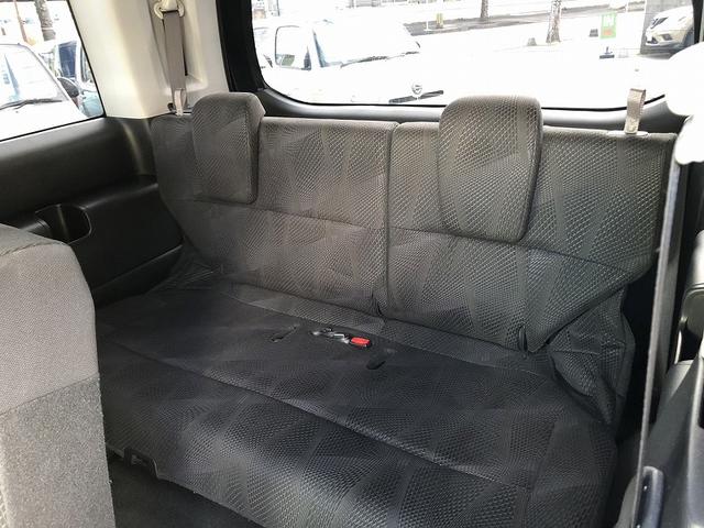 ステップワゴンスパーダ Ｓ　両側電動スライドドア　純正ナビ　フルセグ　ＤＶＤ再生　ビルトインＥＴＣ　フリップダウンモニター　スマートキー　ドライブレコーダー　パドルシフト　ＨＩＤヘッドライト　フォグランプ　純正アルミ（16枚目）