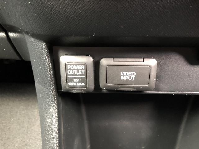 ステップワゴンスパーダ Ｓ　両側電動スライドドア　純正ナビ　フルセグ　ＤＶＤ再生　ビルトインＥＴＣ　フリップダウンモニター　スマートキー　ドライブレコーダー　パドルシフト　ＨＩＤヘッドライト　フォグランプ　純正アルミ（28枚目）