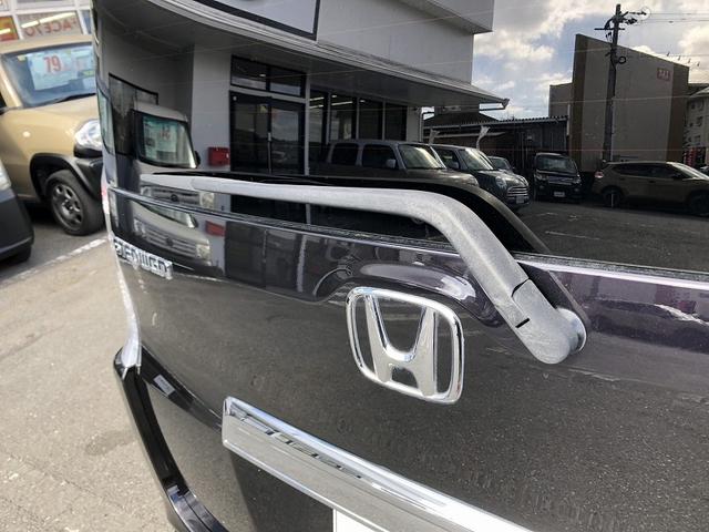 ステップワゴンスパーダ Ｓ　両側電動スライドドア　純正ナビ　フルセグ　ＤＶＤ再生　ビルトインＥＴＣ　フリップダウンモニター　スマートキー　ドライブレコーダー　パドルシフト　ＨＩＤヘッドライト　フォグランプ　純正アルミ（35枚目）